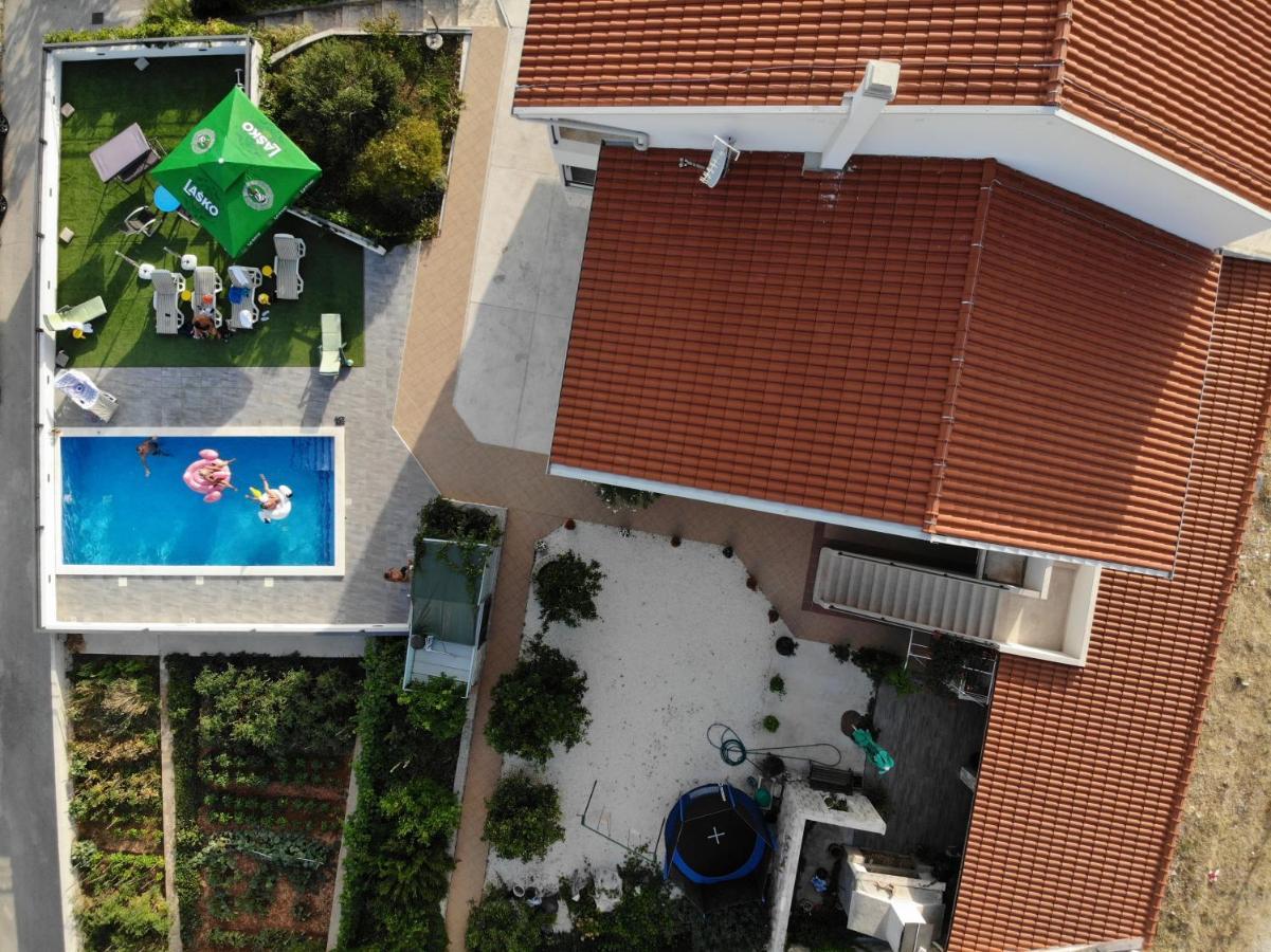 Villa Confido Luxury Apartment 01 Donji Seget Exterior photo