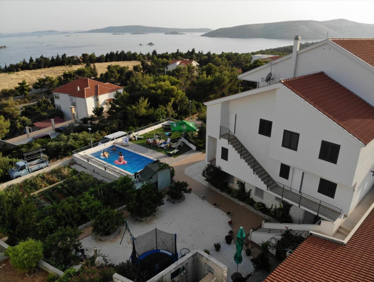 Villa Confido Luxury Apartment 01 Donji Seget Exterior photo