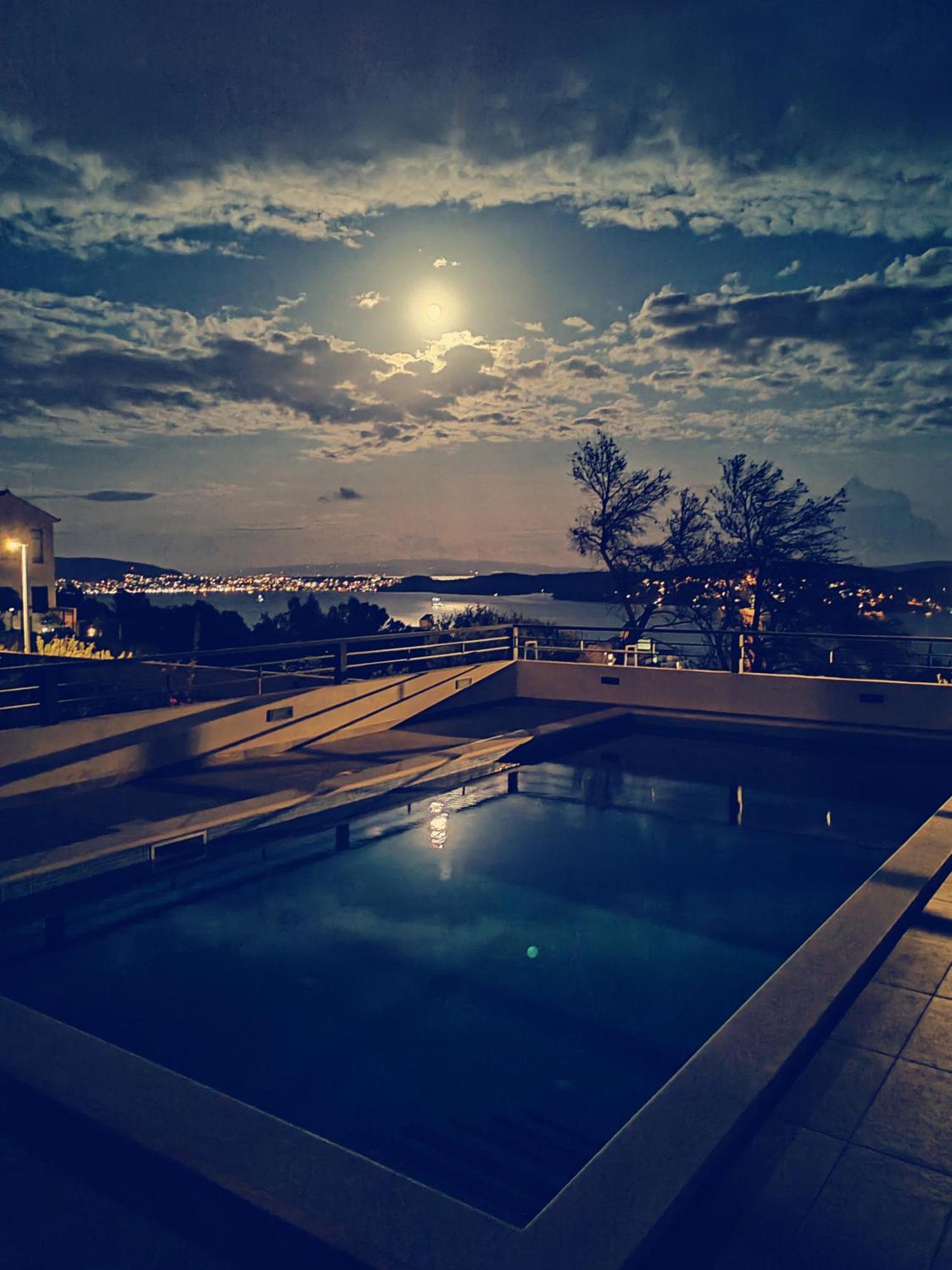 Villa Confido Luxury Apartment 01 Donji Seget Exterior photo